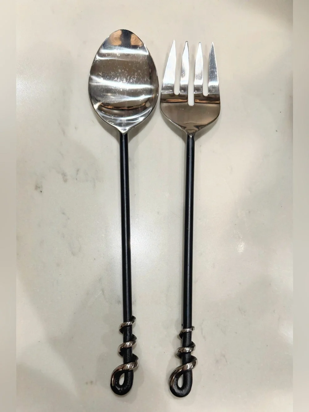 Lamberd Style Powder-Coated Black and Silver Salad Server Set (2-piece)